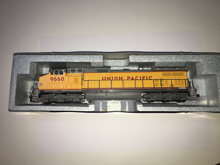 Kato HO C44-9W 37-6633 GE Union Pacific #9660 - Greg's Trains