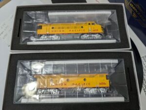 Athearn Genesis HO F3A & F3B Union Pacific #1429 1430B DCC & Sound