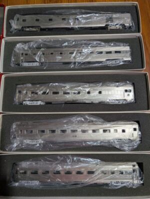 The Coach Yard HO Brass Santa Fe / el Capitan 5 car set post 1938