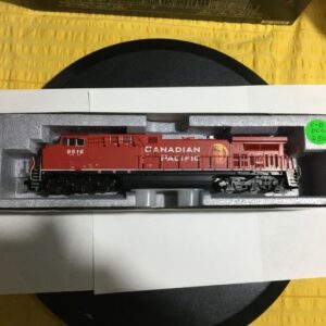 Kato HO AC4400CW 37-6473 Canadian Pacific #9516 DC/DCC